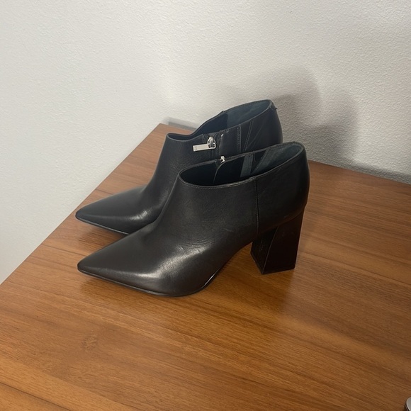 Marc fisher boots size 10 - Picture 3 of 8